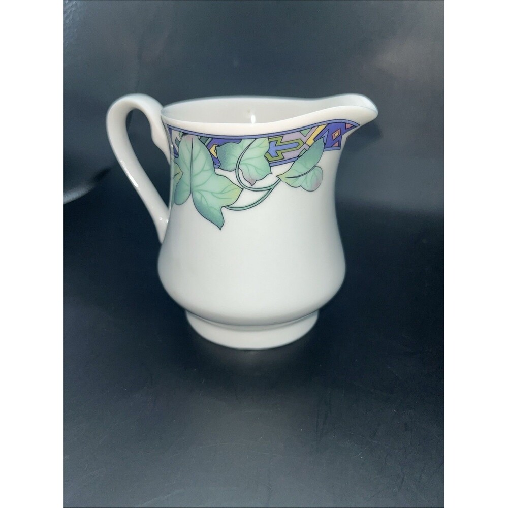 Pasadena Creamer Syrup Pitcher 90s vintage HTF cup